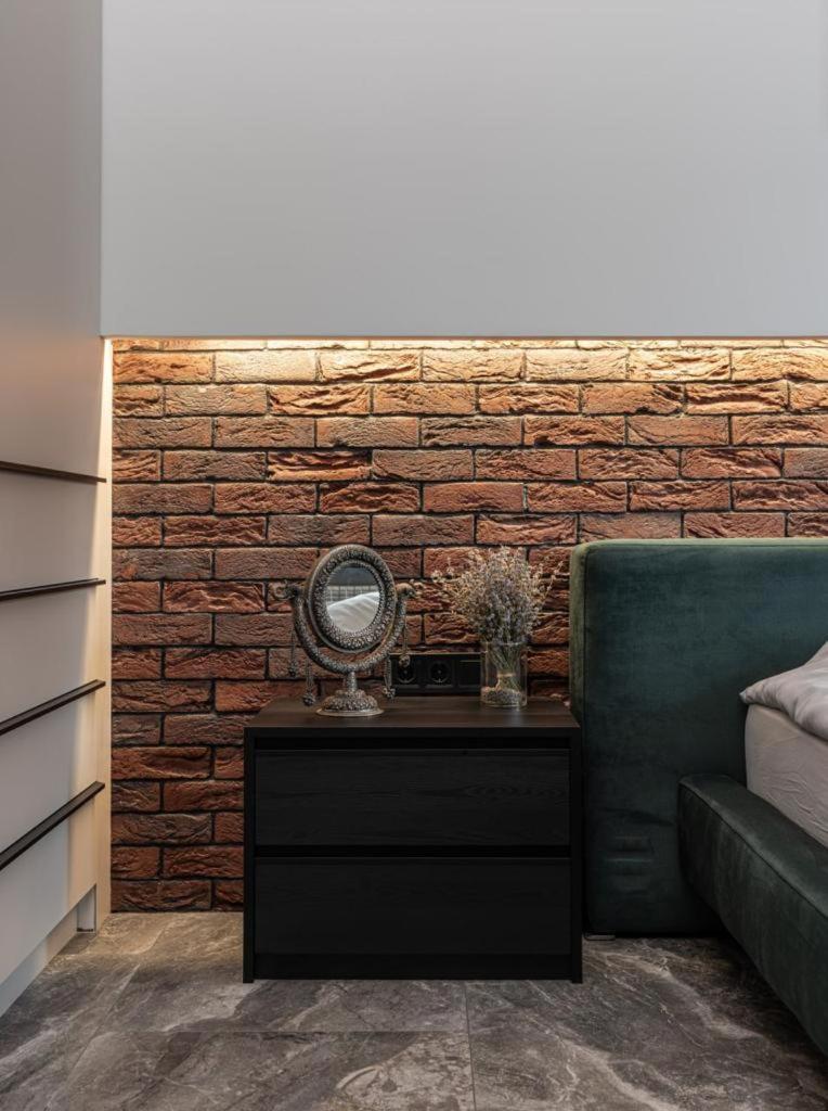 Saksaganskogo Centre Apartment Kiev Ngoại thất bức ảnh
