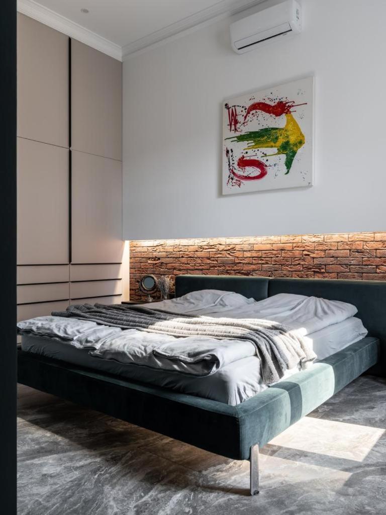 Saksaganskogo Centre Apartment Kiev Ngoại thất bức ảnh