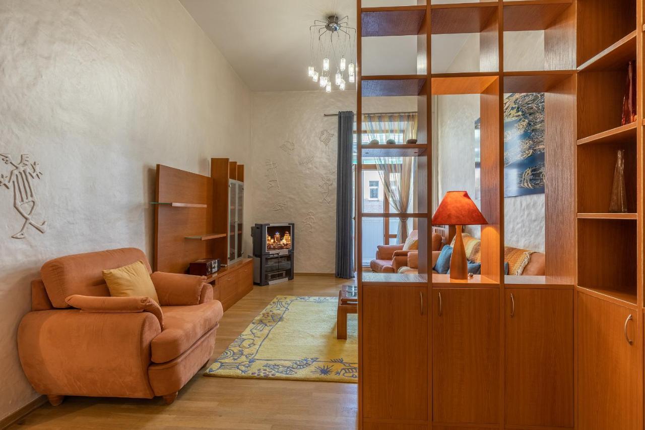 Saksaganskogo Centre Apartment Kiev Ngoại thất bức ảnh
