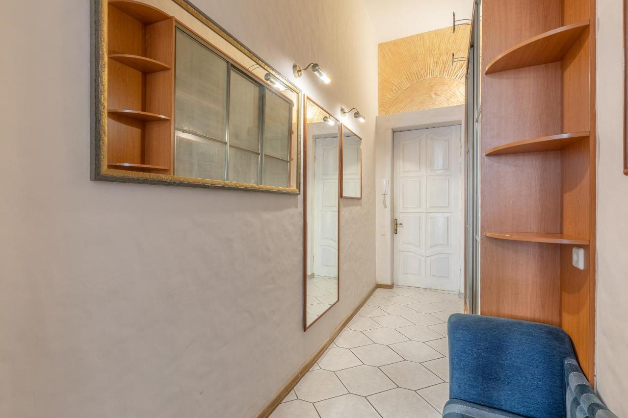 Saksaganskogo Centre Apartment Kiev Ngoại thất bức ảnh
