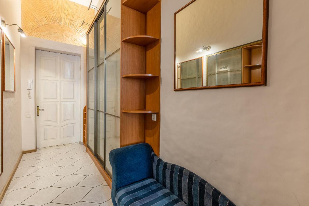 Saksaganskogo Centre Apartment Kiev Ngoại thất bức ảnh